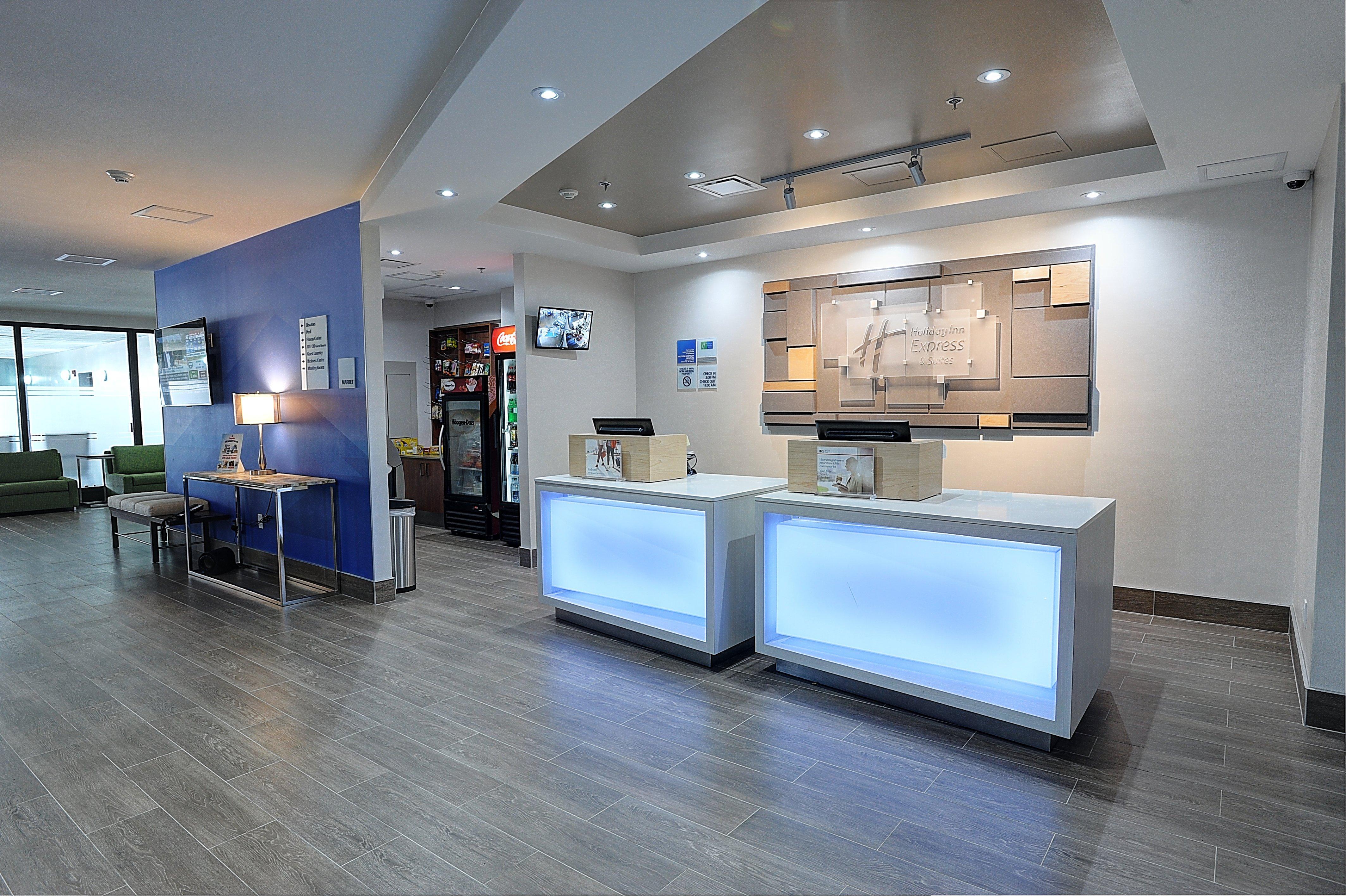 Holiday Inn Express & Suites Toronto Airport West By Ihg Місісаґа Екстер'єр фото