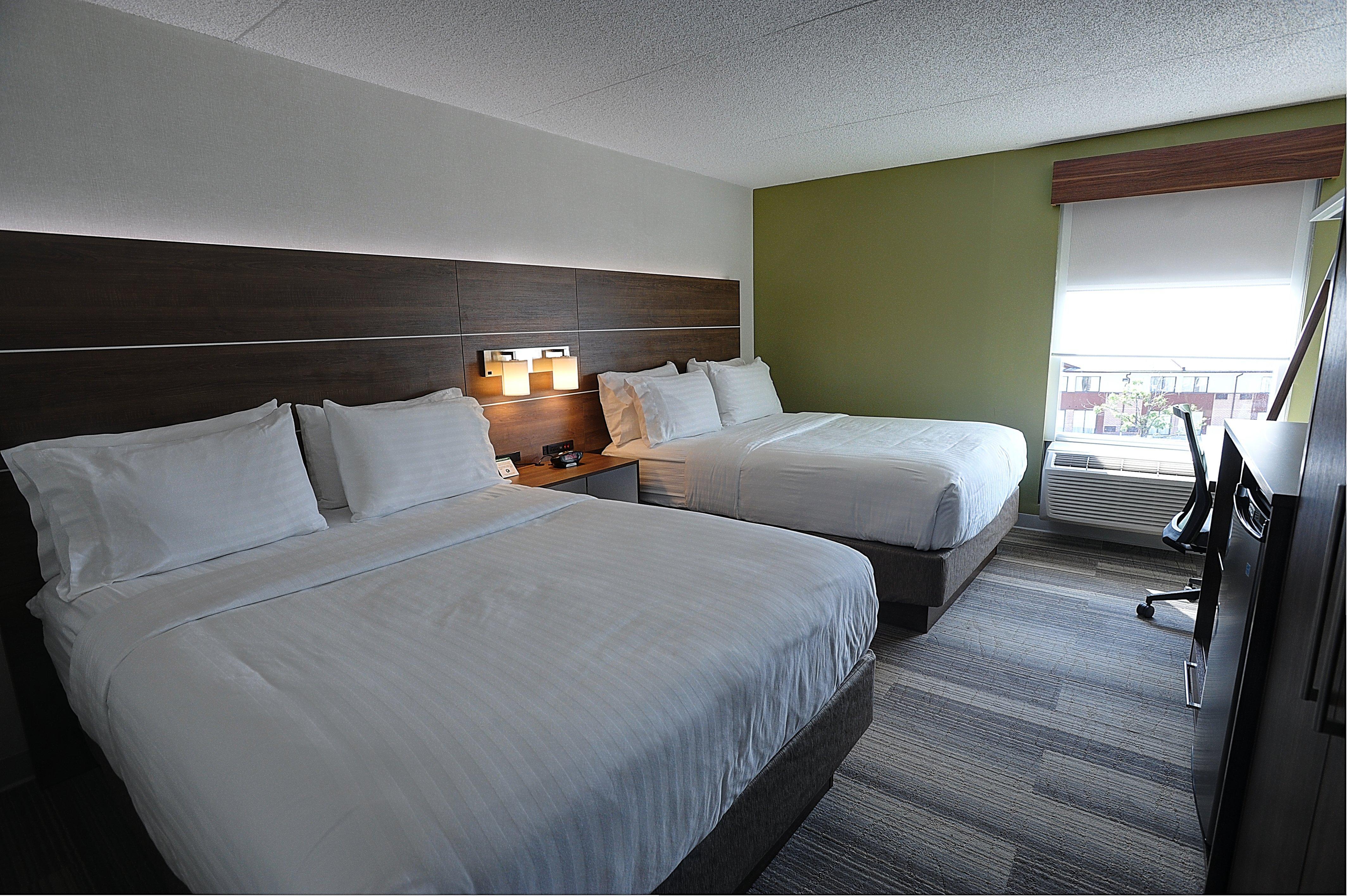 Holiday Inn Express & Suites Toronto Airport West By Ihg Місісаґа Екстер'єр фото
