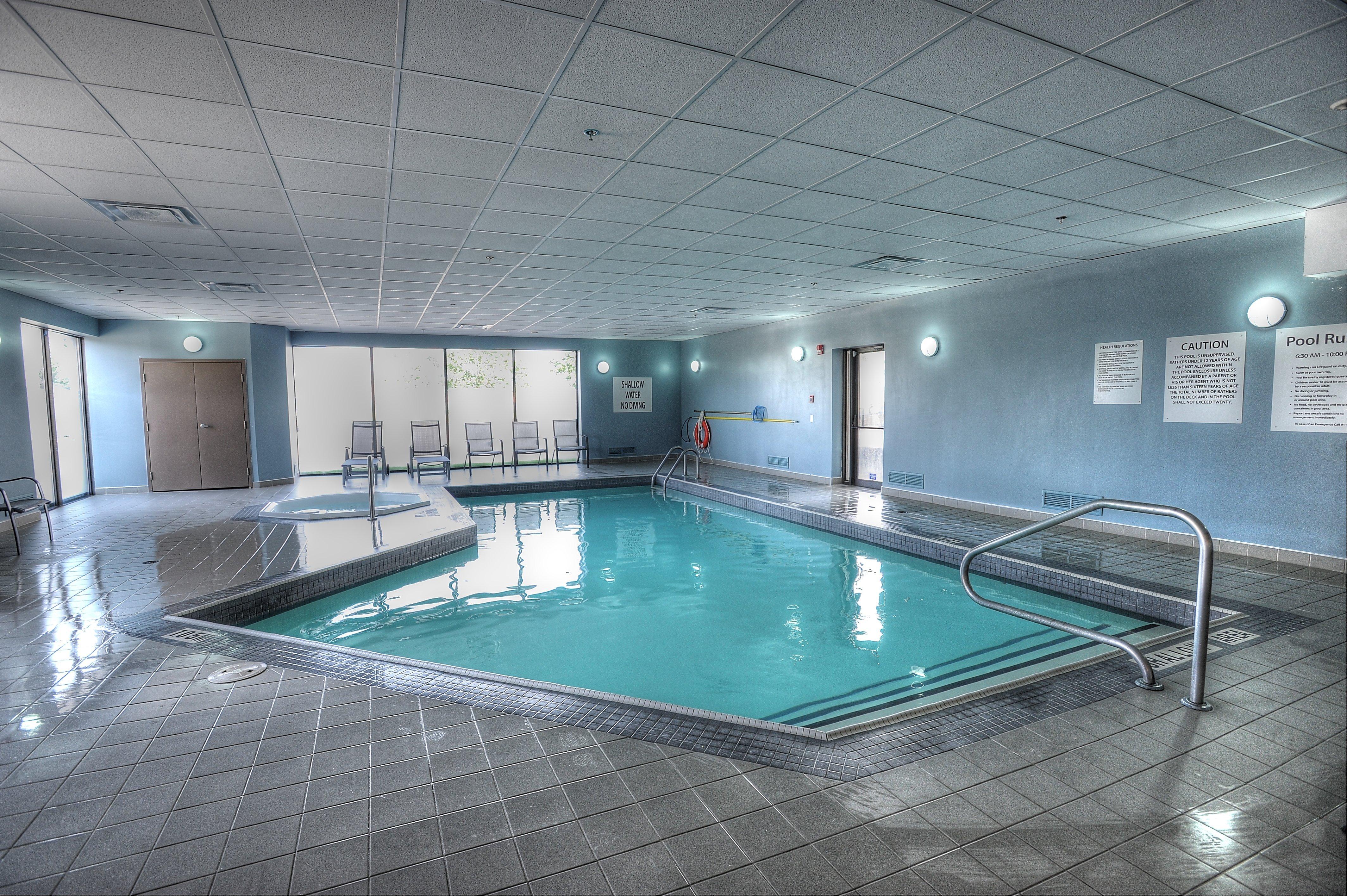 Holiday Inn Express & Suites Toronto Airport West By Ihg Місісаґа Екстер'єр фото