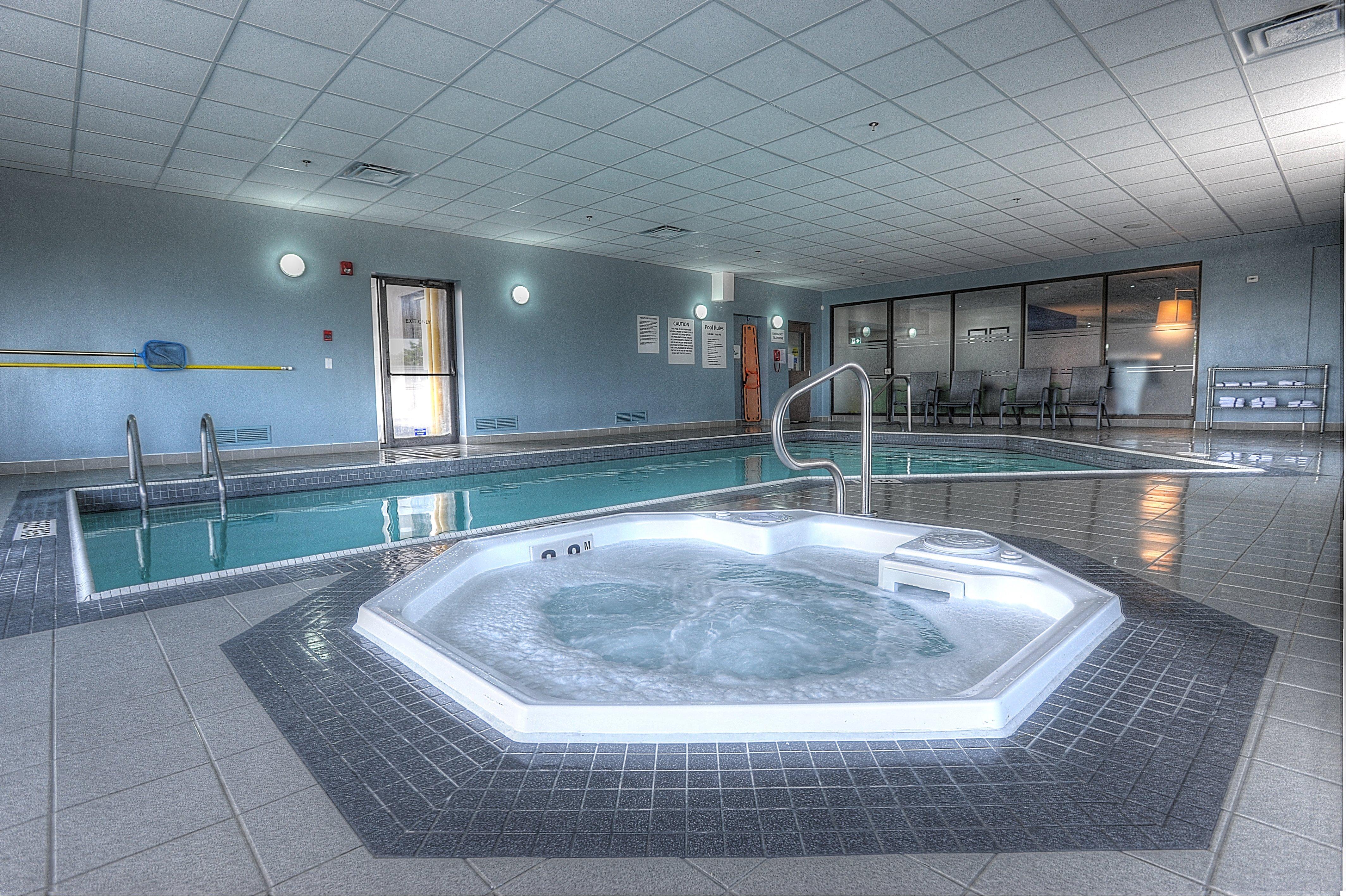 Holiday Inn Express & Suites Toronto Airport West By Ihg Місісаґа Екстер'єр фото