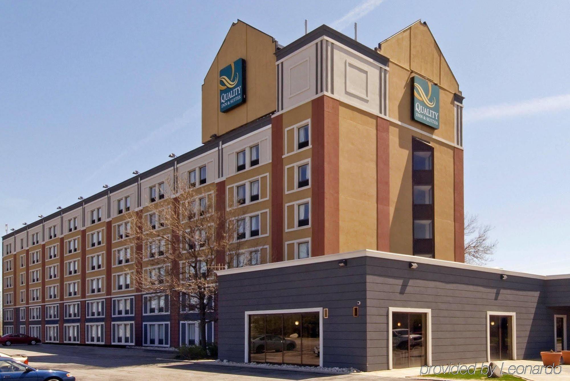 Holiday Inn Express & Suites Toronto Airport West By Ihg Місісаґа Екстер'єр фото